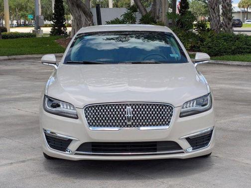 CERAMIC PEARL METALLIC TC 2019 Lincoln MKZ Reserve I