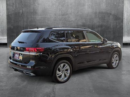2023 Volkswagen Atlas 3.6L SE w/Technology