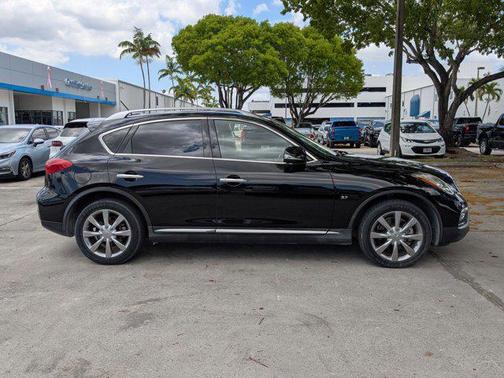 2017 INFINITI QX50 Base