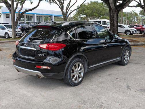 2017 INFINITI QX50 Base