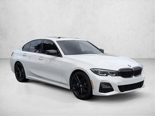 Alpine White 2022 BMW 330 330i