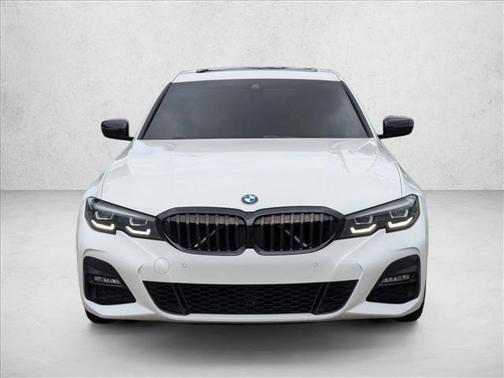 Alpine White 2022 BMW 330 330i