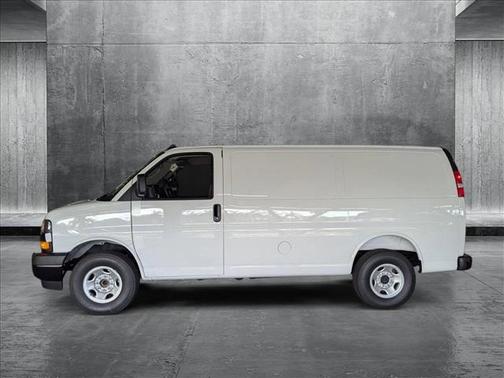 2025 Chevrolet Express 2500 RWD 2500 Regular Wheelbase WT