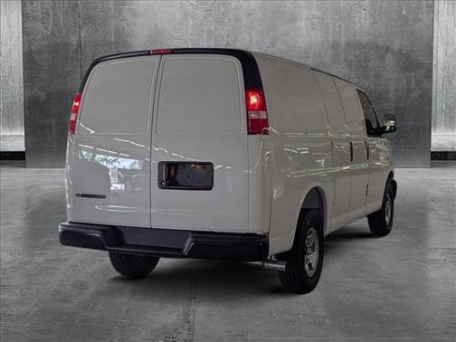 2025 Chevrolet Express 2500 RWD 2500 Regular Wheelbase WT
