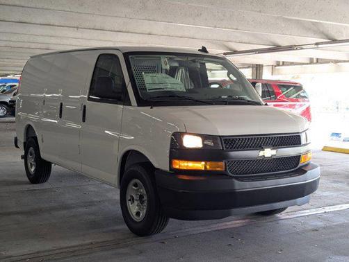 2025 Chevrolet Express 2500 RWD 2500 Regular Wheelbase WT