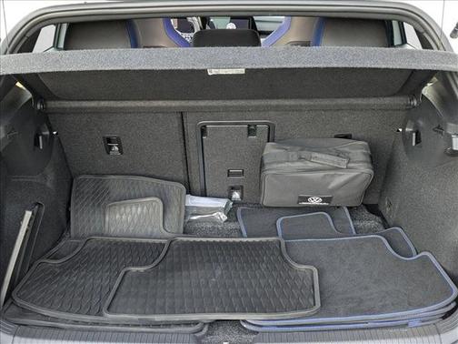 2023 Volkswagen Golf R 20th Anniversary Edition