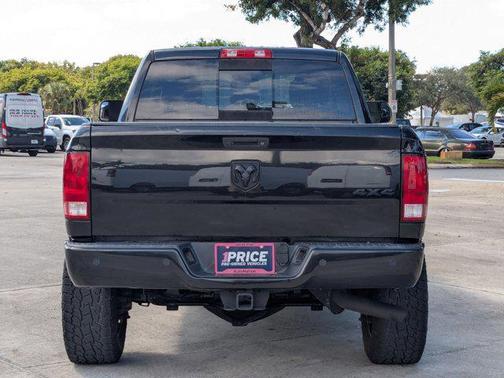 2017 RAM 2500 Big Horn Crew Cab 4x4 6'4' Box