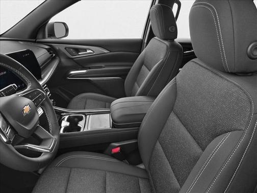Summit White 2026 Chevrolet Traverse LT