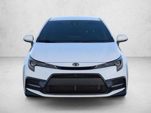 White 2022 Toyota Corolla SE