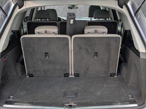2021 Audi Q7 45 Premium Plus
