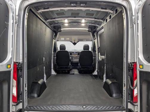 2022 Ford Transit-250 Base