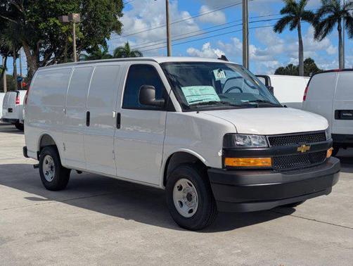 2025 Chevrolet Express 2500 RWD 2500 Regular Wheelbase WT