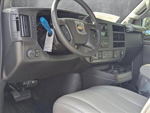 2025 Chevrolet Express 2500 RWD 2500 Regular Wheelbase WT