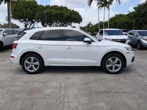 2020 Audi Q5 45 Premium Plus