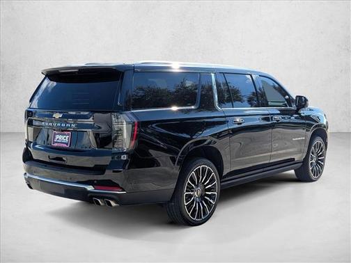 2025 Chevrolet Suburban 4WD High Country