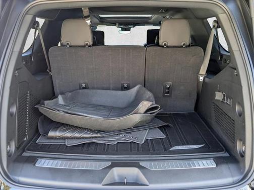 2025 Chevrolet Suburban 4WD High Country