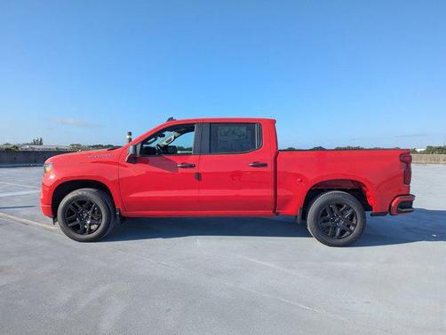 2025 Chevrolet Silverado 1500 Custom