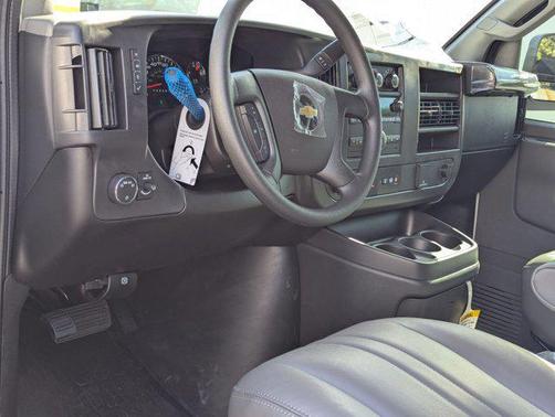 2025 Chevrolet Express 2500 RWD 2500 Regular Wheelbase WT