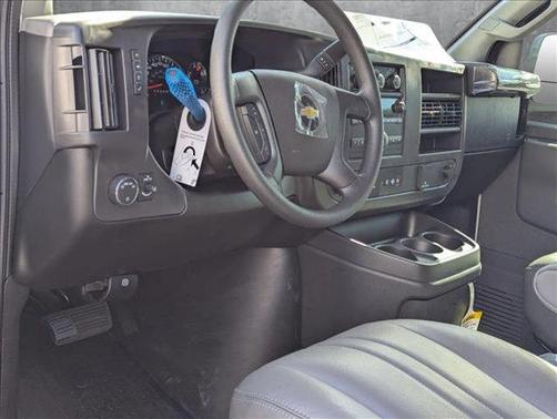 2025 Chevrolet Express 2500 RWD 2500 Regular Wheelbase WT
