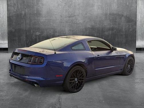 2014 Ford Mustang V6
