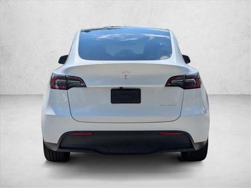 Pearl White Multi-Coat 2025 Tesla Model Y Long Range Dual Motor All-Wheel Drive