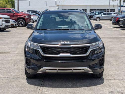 2022 Kia Seltos EX