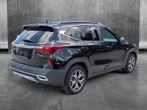 2022 Kia Seltos EX