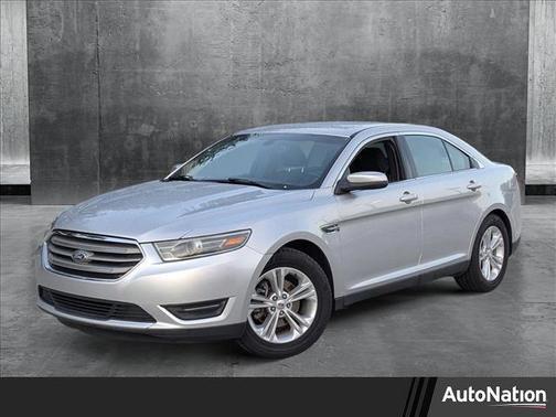 2017 Ford Taurus SEL