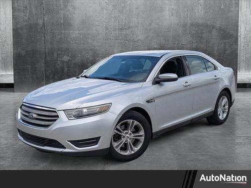 2017 Ford Taurus SEL