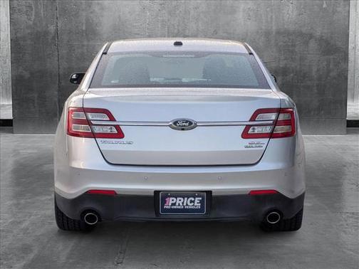 2017 Ford Taurus SEL