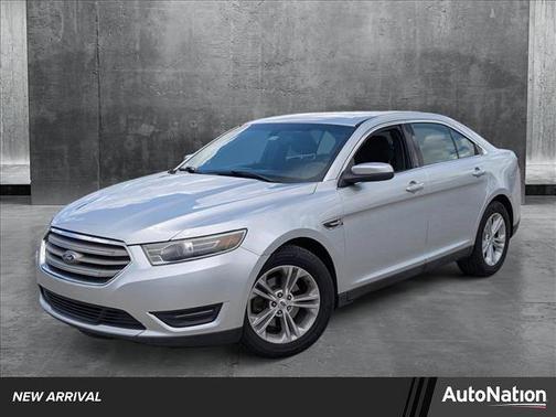 2017 Ford Taurus SEL
