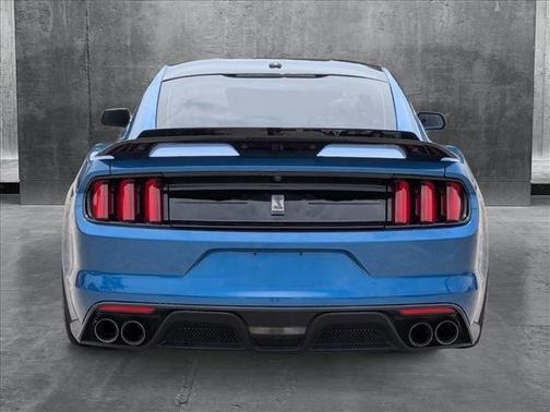 2019 Ford Shelby GT350 Base