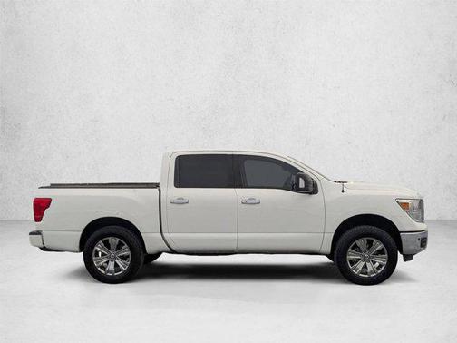 Glacier White 2018 Nissan Titan SV