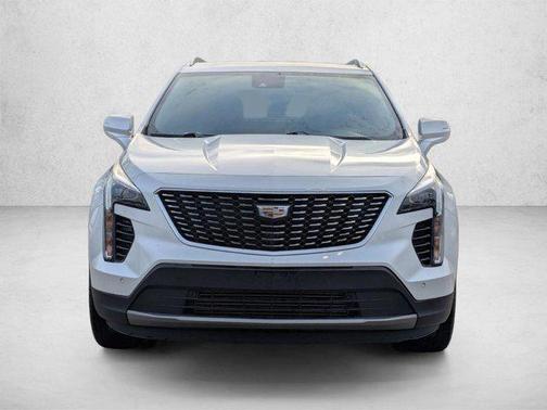 Crystal White Tricoat 2021 Cadillac XT4 Premium Luxury