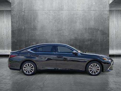 2023 Lexus ES 350 Base