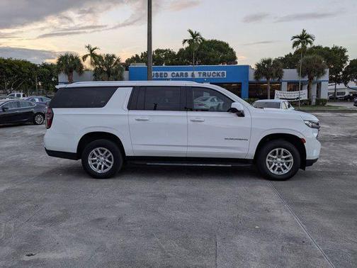 2023 Chevrolet Suburban LS