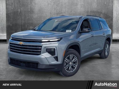 2025 Chevrolet Traverse LT