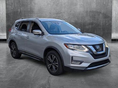 2017 Nissan Rogue SL