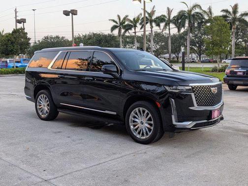 2023 Cadillac Escalade ESV Premium Luxury