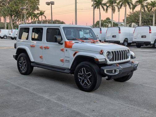 2024 Jeep Wrangler 4-Door Sahara 4x4