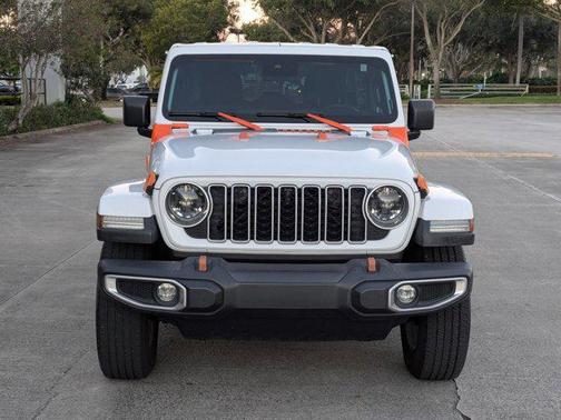 2024 Jeep Wrangler 4-Door Sahara 4x4