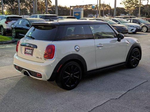 2017 MINI Hardtop Cooper S