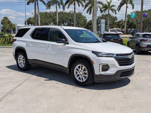 2023 Chevrolet Traverse LS