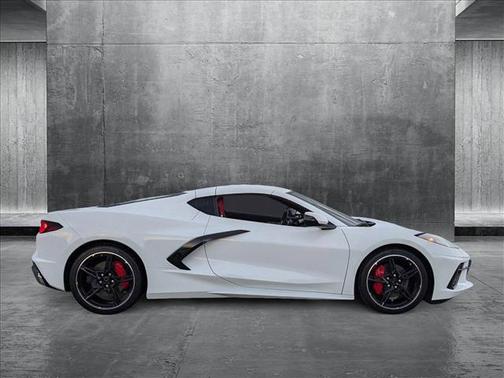 2022 Chevrolet Corvette Stingray w/2LT