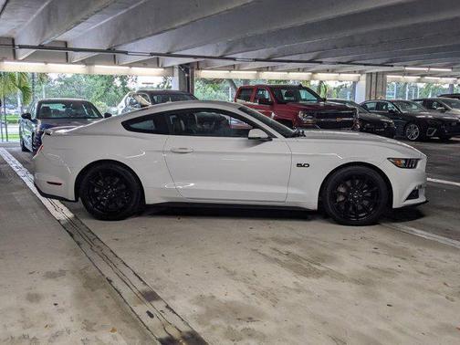 OXFORD WHITE 2016 Ford Mustang GT Premium