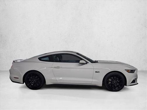 OXFORD WHITE 2016 Ford Mustang GT Premium