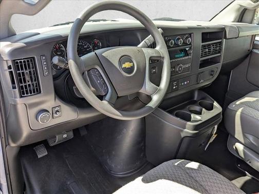 2025 Chevrolet Express 2500 RWD 2500 Regular Wheelbase WT