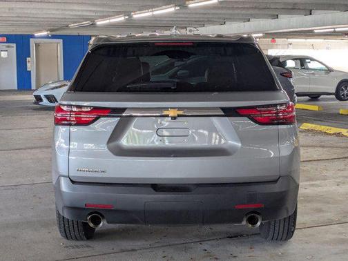 Sterling Gray Metallic 2023 Chevrolet Traverse LS