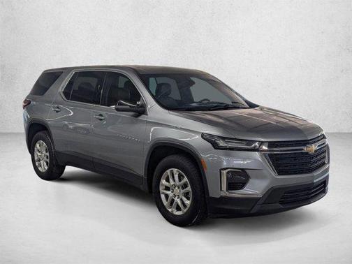 Sterling Gray Metallic 2023 Chevrolet Traverse LS