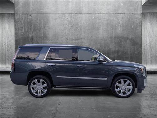 2020 Cadillac Escalade Premium Luxury